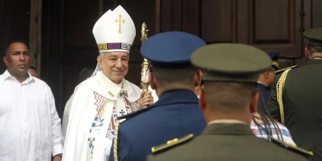 Arzobispo Ulloa insta a los jóvenes a construir su propio 3 de noviembre y a combatir la corrupción