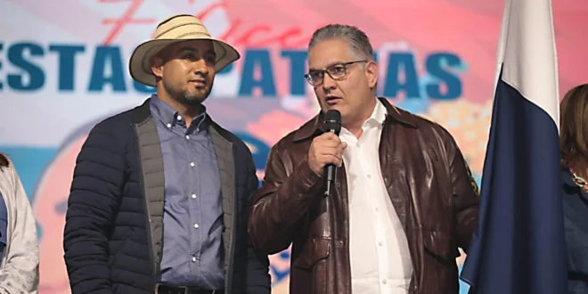 Boquete inicia fiestas patrias con el ministro Juan Carlos Orillac como abanderado de la Independencia