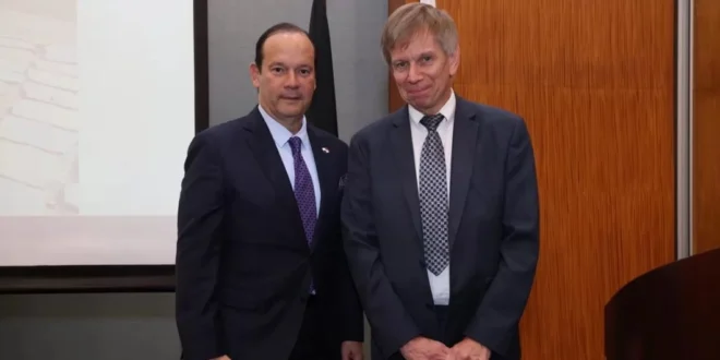 Canciller Martínez Acha-Vásquez participa en celebración del Día del Rey de Bélgica y destaca la solidez de las relaciones bilaterales