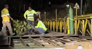 Nuevo puente en la quebrada de Oro de Puerto Armuelles avanza hacia su apertura