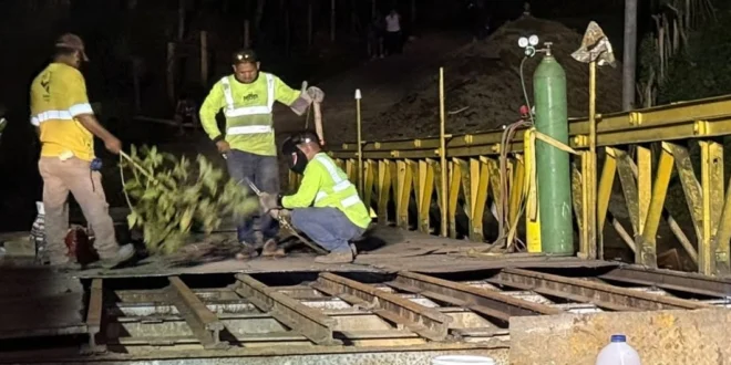 Nuevo puente en la quebrada de Oro de Puerto Armuelles avanza hacia su apertura