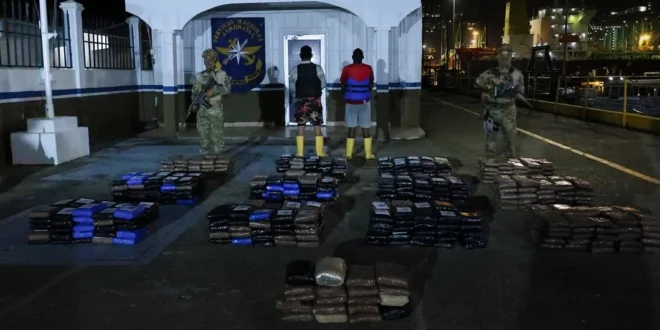 Sin tregua: Aeronaval decomisa más de 600 paquetes de droga en operación nocturna