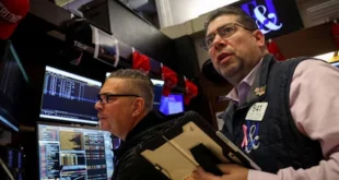 Wall Street Sube: Recortes de Tasas de Interés, Estabilidad en Reino Unido y Optimismo en Ucrania Impulsan el Mercado