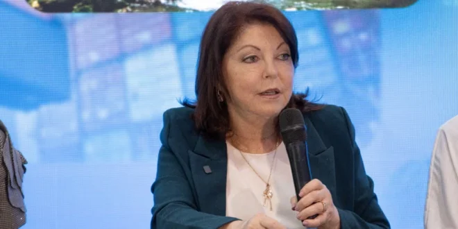 AND Niega Fondos Extra: Roxana Méndez Defiende Transparencia en la Descentralización