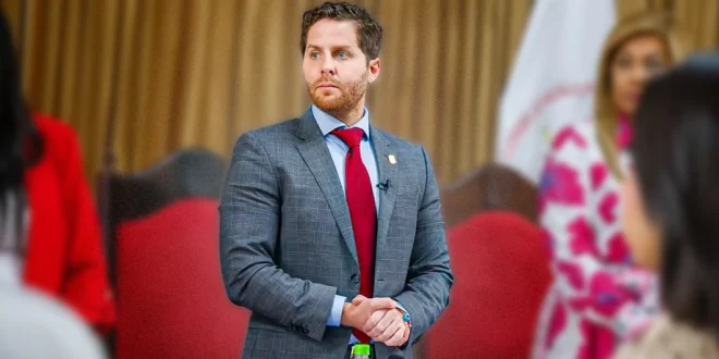 Mayer: El Alcalde que Trasciende Fronteras y Deja Huella Positiva