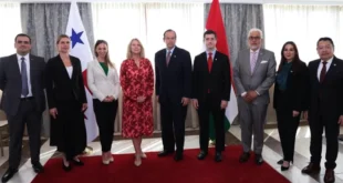 Panamá y Hungría Refuerzan lazos Educativos con 10 Becas Universitarias Anuales