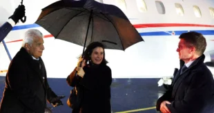 Presidente Mulino llega a Oslo para acompañar a María Corina Machado en la ceremonia del Nobel de la Paz y sostener encuentros de alto nivel