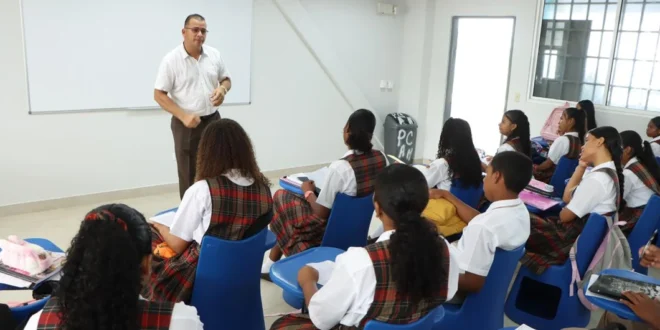 Transformación educativa: Meduca anuncia rediseño curricular para 2026