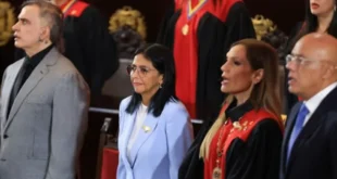 Delcy Rodríguez en el Tribunal Supremo de Justicia anunciando la ley de amnistía.