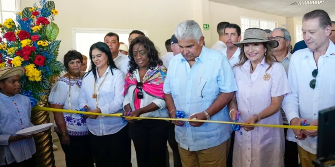 Educación de primer nivel: Mulino entrega el nuevo Centro de Educación Media de La Arena tras una década de espera