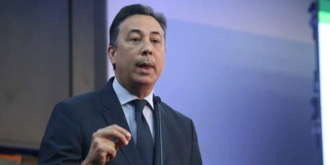 Melitón Arrocha tras su renuncia formal al Partido Panameñista en Panamá