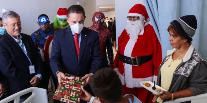 Ministro Frank Abrego: Magia navideña ilumina el Hospital Pediátrico de la Ciudad de la Salud