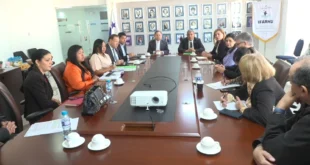 Autoridades del Minsa e Ifarhu han asumido el compromiso de brindar una respuesta definitiva a la situación de 132 estudiantes de medicina vinculados a programas de becas