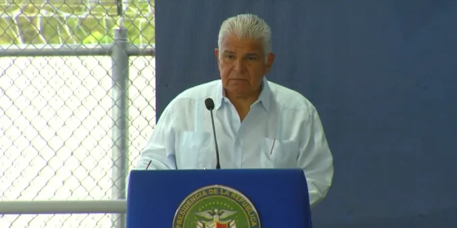 Presidente José Raúl Mulino anunciando el pago de los certificados CEPANIM en Panamá