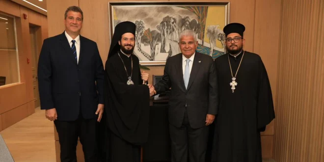 Presidente Mulino en reunión con la misión diplomática del Patriarcado de Alejandría