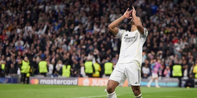 Jude Bellingham celebrando un gol con el Real Madrid en la UEFA Champions League