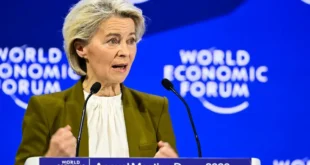 Ursula von der Leyen durante su discurso en Davos sobre la seguridad en Groenlandia