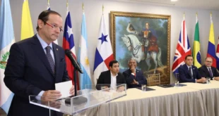 Canciller Martínez-Acha inaugurando la Misión de Bioeconomía 2026 en Panamá