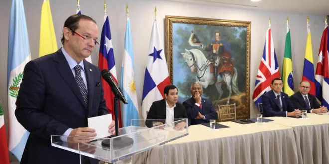 Canciller Martínez-Acha inaugurando la Misión de Bioeconomía 2026 en Panamá