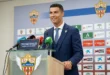 Cristiano Ronaldo con el escudo de la UD Almería representando su nueva faceta como inversor (Imagen creada con IA)
