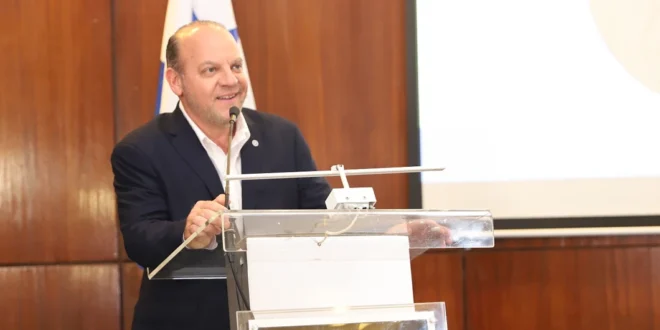 Juan Arias, Presidente de la Cámara de Comercio