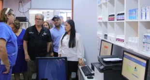 Ministro Boyd Galindo en reunión con concejales y personal de salud en el distrito de Ocú