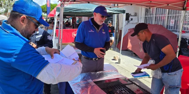 Personal del Minsa realizando operativos de salud y atención de emergencias en Panamá