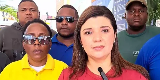 Ministra del Mitradel reunida con trabajadores portuarios en Colón