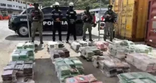 Agentes de la Policía Nacional realizando operativos de control y seguridad ciudadana