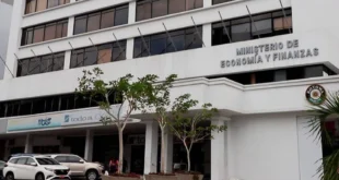 Sede del Ministerio de Economía y Finanzas de Panamá representando estabilidad financiera