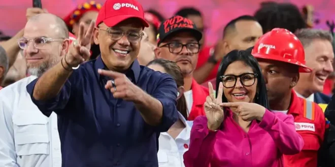 Delcy y Jorge Rodríguez en un acto de PDVSA