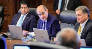 Sesión del Consejo de Gabinete de Panamá discutiendo fondos públicos