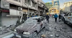 Vista de los destrozos ocasionados por los intensos bombardeos en Irán