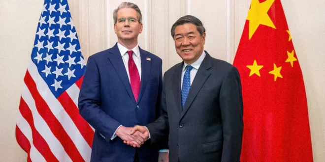 Representantes de las delegaciones comerciales de Estados Unidos y China