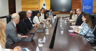 Reunión entre el ministro Felipe Chapman y delegación del Banco Mundial en Panamá