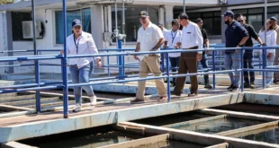 Ministro Orillac y técnicos del Gobierno Nacional supervisando equipos de bombeo en Azuero.