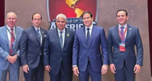 Embajador Kevin Cabrera y el presidente José Raúl Mulino en la Cumbre del Escudo de las Américas