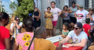 Alcalde Mayer Mizrachi supervisando obras de agua potable en Las Garzas