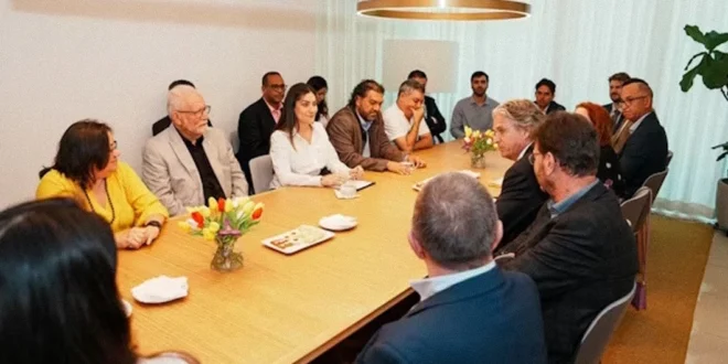 Representantes del MICI y embajada de Países Bajos en mesa redonda sobre semiconductores en Panamá