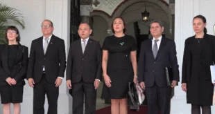 Recepción de cartas credenciales por el Presidente Mulino