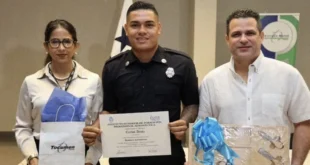 Graduación de bomberos aeronáuticos en el Aeropuerto Internacional Enrique Malek de Chiriquí