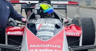 Monoplaza Toleman TG183B de 1984 pilotado por Ayrton Senna en su debut en Fórmula 1