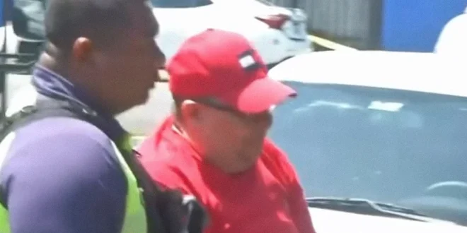 Detención de Alex Lee por presunto peculado