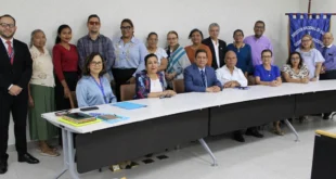 Representantes de la CSS y asociaciones de pacientes en reunión de diálogo