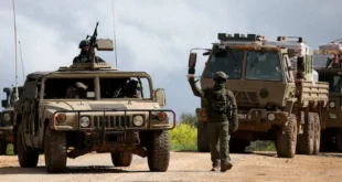 Soldado israelí en la frontera norte durante la ofensiva contra posiciones de Hezbollah en el Líbano.