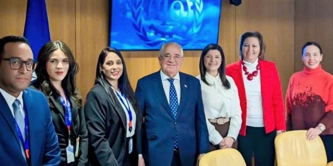 Jackeline Muñoz en reunión oficial con Gilbert Houngbo, Director General de la OIT en Ginebra