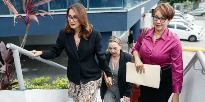 Denuncia por títulos falsos en Meduca