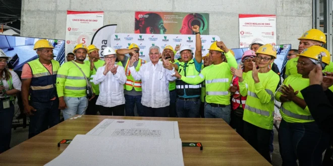 Obras de construcción del nuevo Hospital del Niño en la Avenida Balboa, Panamá.