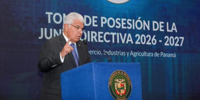 Presidente José Raúl Mulino durante su intervención en la Cámara de Comercio de Panamá