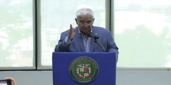 Panamá retoma el control de sus puertos